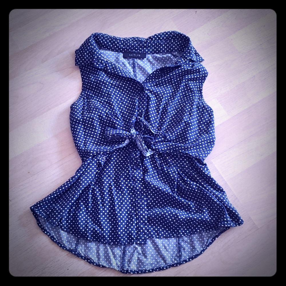 Kaitlyn Polka Dot Short Sleeve Blouse with Bow Tie